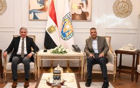 وزير السياحة يبحث مع محافظ جنوب سيناء سبل تعزيز التعاون زيادة الحركة السياحية الوافدة