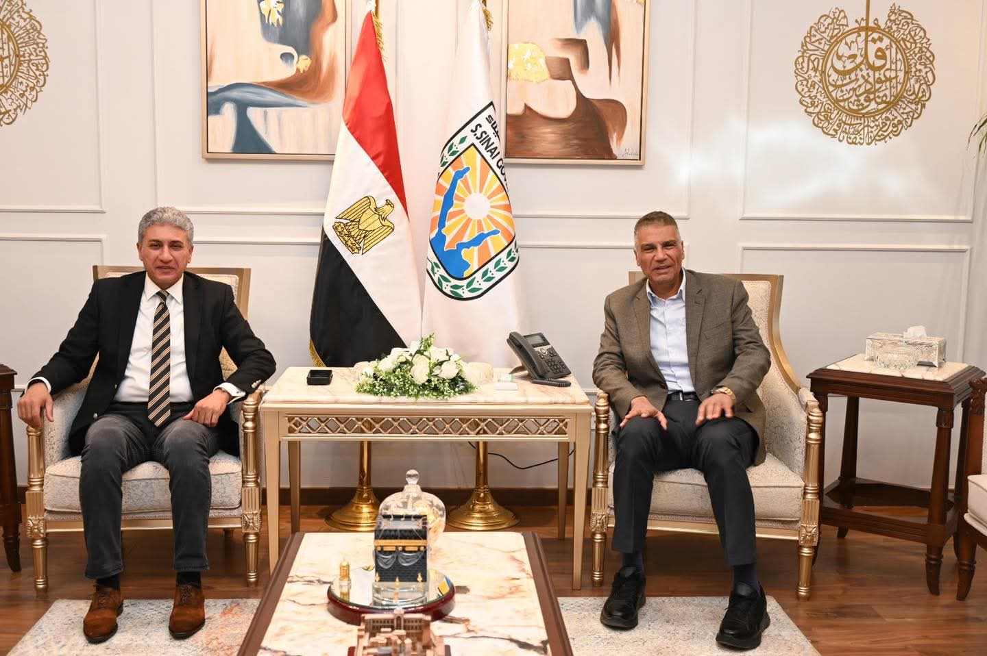 وزير السياحة يبحث مع محافظ جنوب سيناء سبل تعزيز التعاون زيادة الحركة السياحية الوافدة