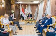 جنبلاط يبحث أوجه التعاون المشترك مع بريطانيا