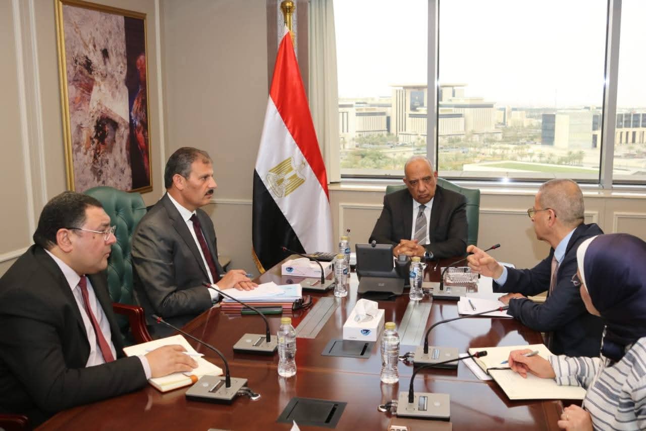 عصمت يتابع خطة التشغيل لتأمين الشبكة الموحدة وضمان استقرار واستمرارية التغذية الكهربائية