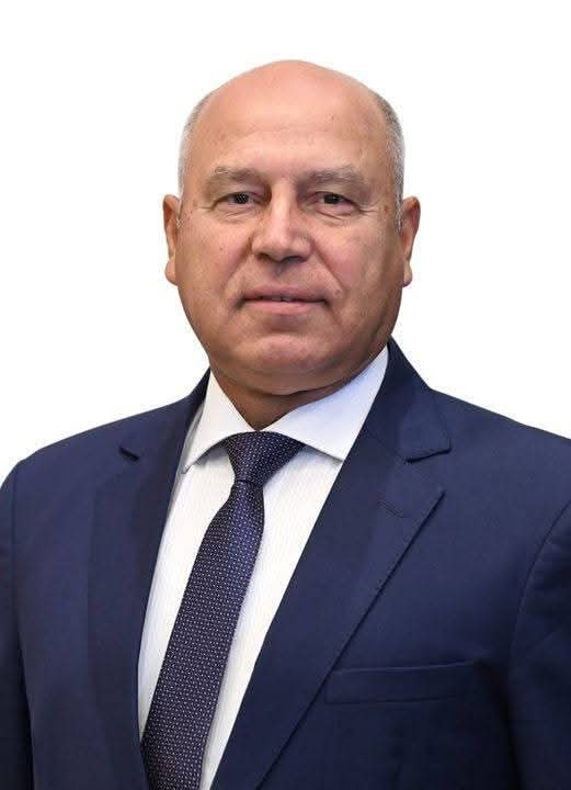 وزير النقل يتابع انتظام الحركة بكافة مرافق النقل والمواصلات تزامنًا مع موجة الطقس السيئ