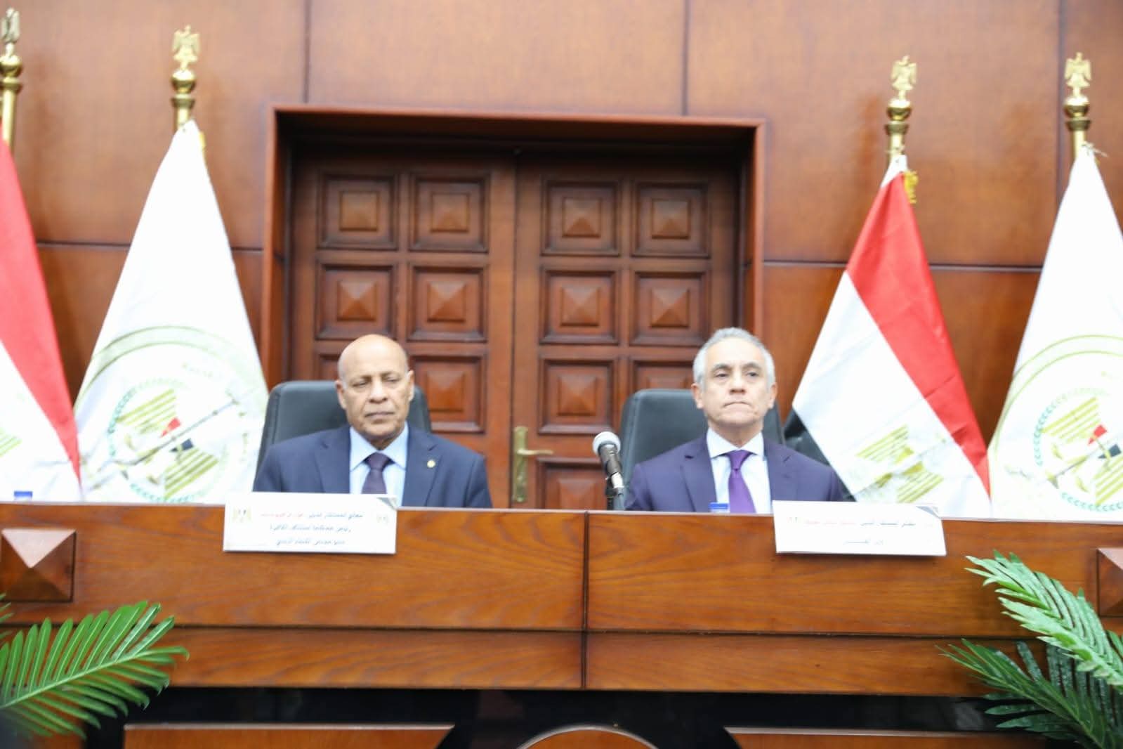 وزير العدل يلتقي قضاة الاستئناف والمحاكم الابتدائية ويكرم المتميزين