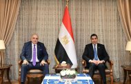 وزير الشباب والرياضة يستقبل رئيس نادي الشمس