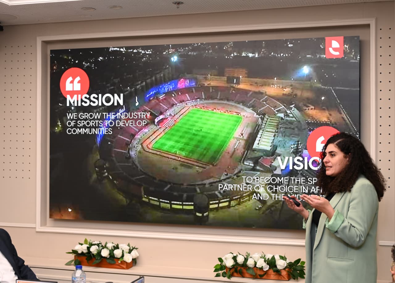 الشباب والرياضة وشركة استادات تبحثان سبل تعزيز التعاون المشترك في عدد من المشروعات الشبابية والرياضية