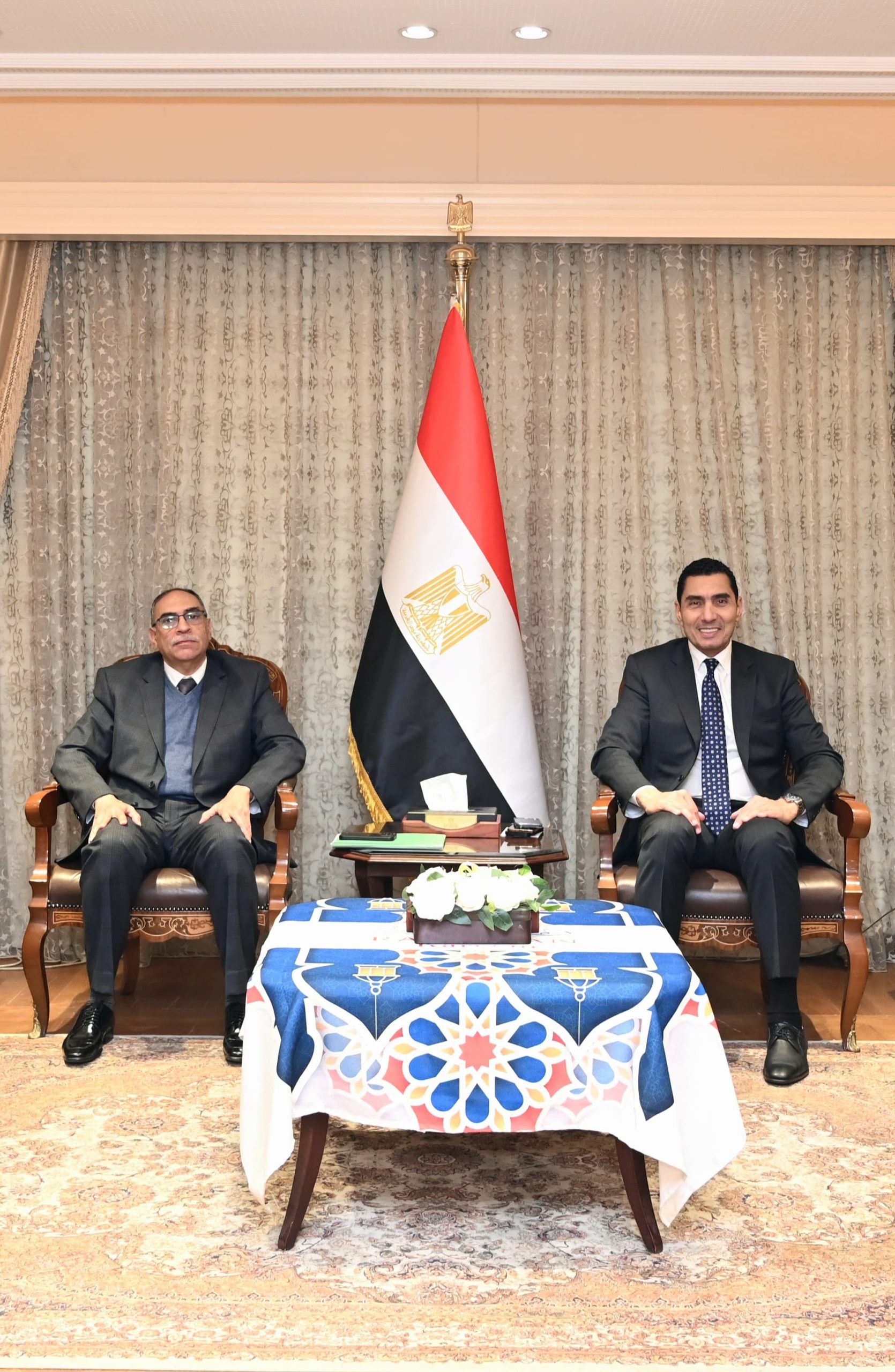 جوهر يبحث مستجدات تنفيذ ستاد النادي المصري الجديد