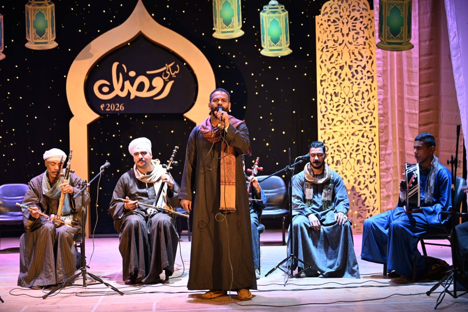 مشغولات الحرف التراثية وعروض السيرة الهلالية تزين ختام ليالي رمضان بروض الفرج