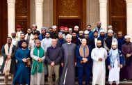 نبوى يستقبل وفدًا من بنجلاديش ويصطحبه في جولة للتعرف على معالم مسجد مصر