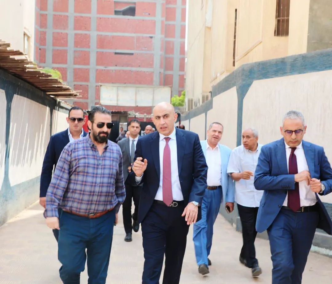 عبد اللطيف يتفقد عددا من مدارس المرج لمتابعة خطة هيئة الأبنية التعليمية