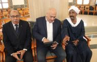 مشاهير الفن والرياضة والاعلام وكبار رجال السياسة والأعمال يشاركون هاشم ملاح آلافراح