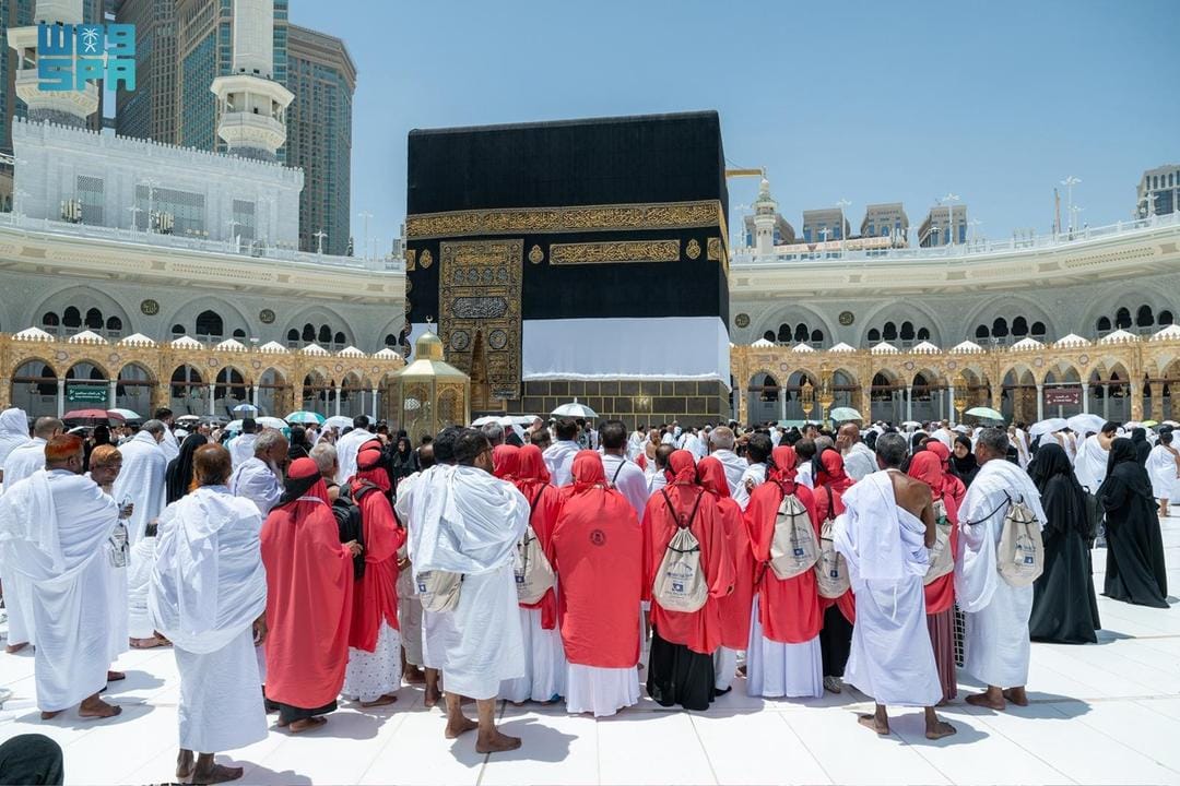 طلائع حجاج بيت الله الحرام يصلون إلى البيت العتيق وسط منظومة خدمات متكاملة