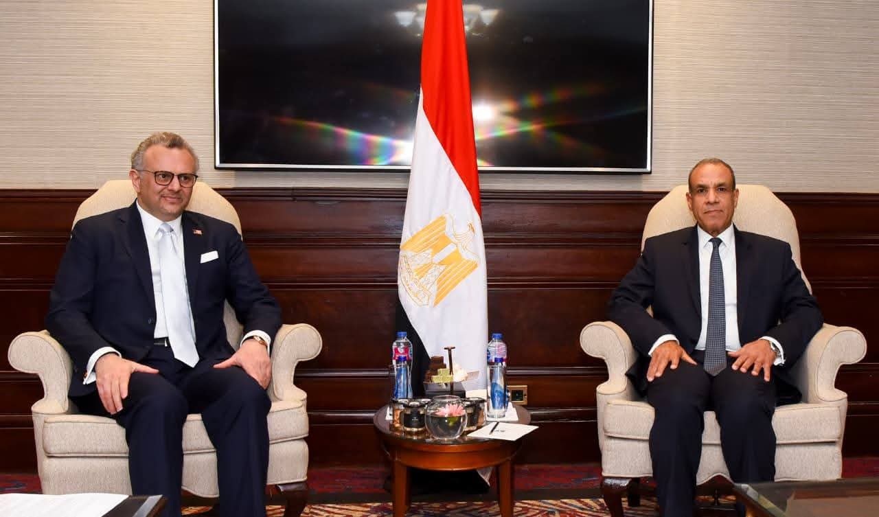 وزير الخارجية وكبير مستشاري الرئيس الأمريكي ويبحثان مستجدات الأوضاع في الشرق الأوسط وأفريقيا