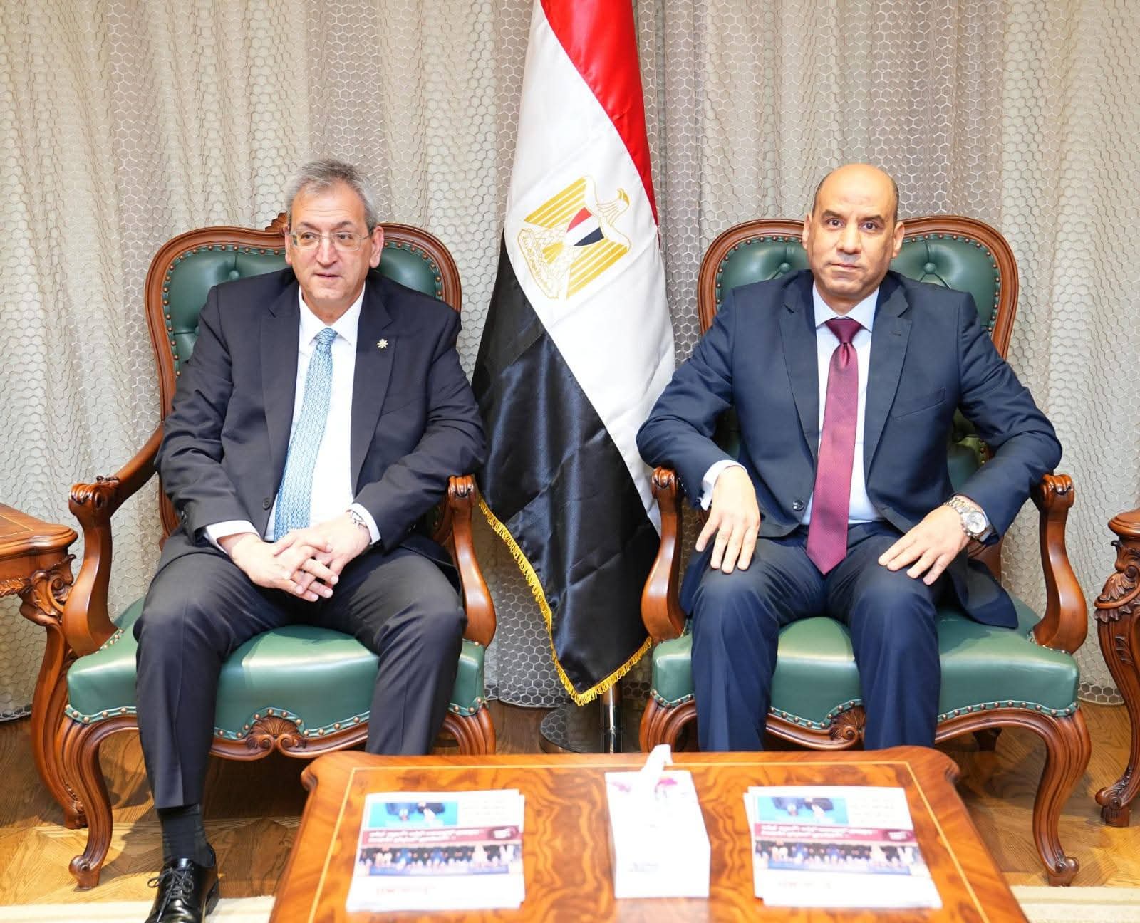 وزير العمل يبحث مع نظيره القبرصي تفعيل مذكرة تفاهم تنقل الأيدي العاملة