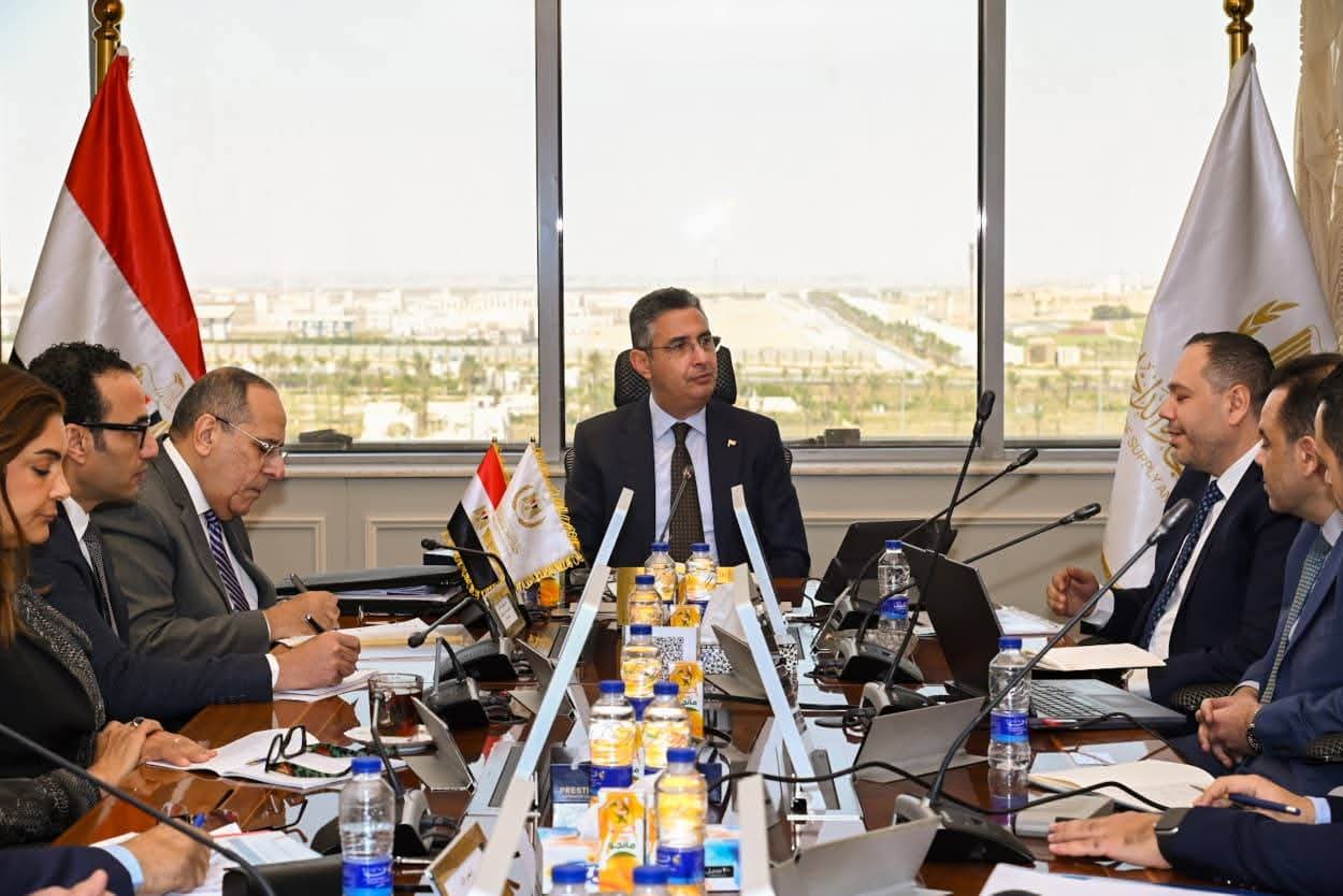 فاروق: تعزيز الشراكة مع القطاع الخاص والتوسع في استغلال الأصول وتعظيم العائد منها