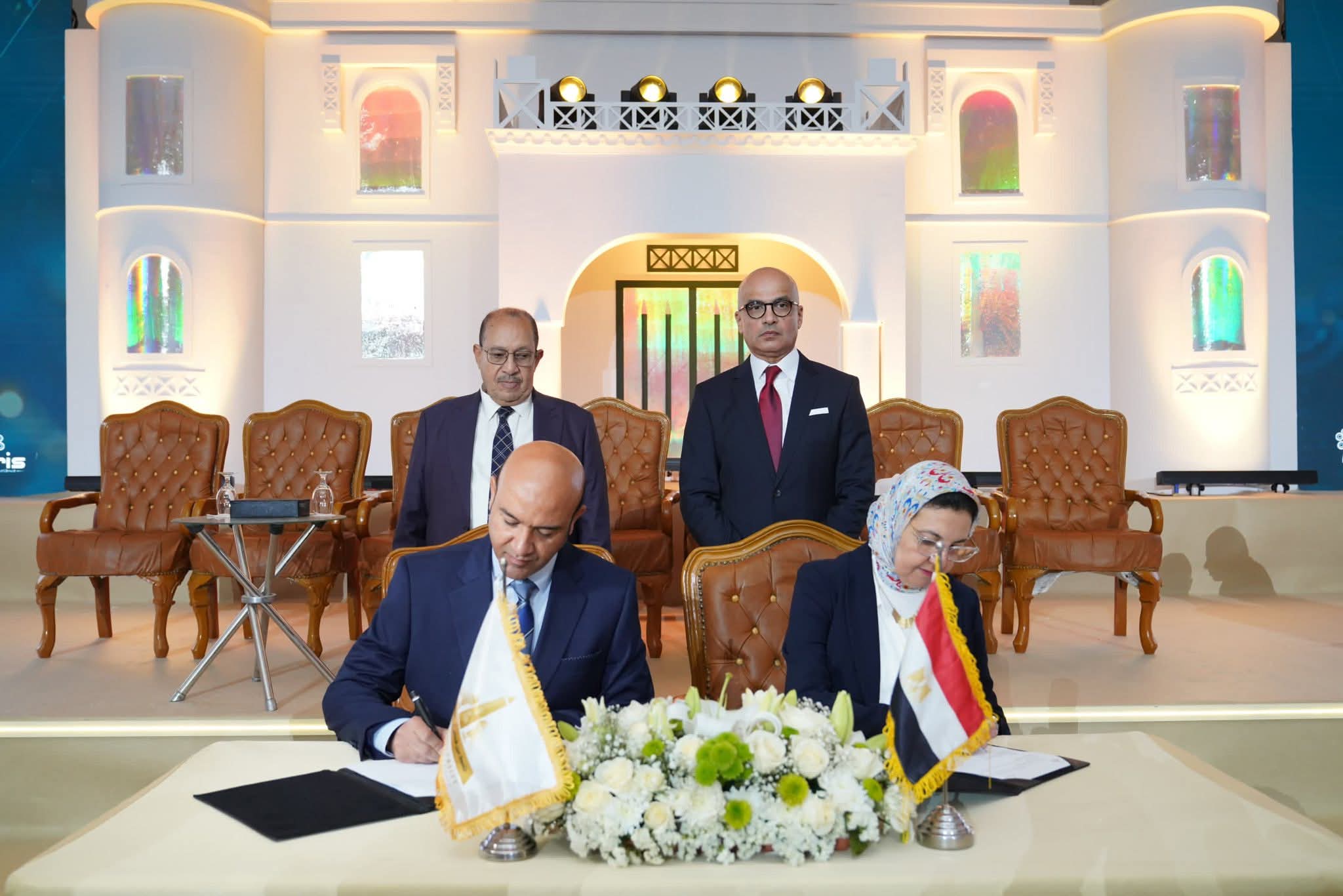 جامعة عين شمس وجامعة أنجليا روسكين – القاهرة يوقعان مذكرة تفاهم لإطلاق ماجستير إدارة الرعاية الصحية