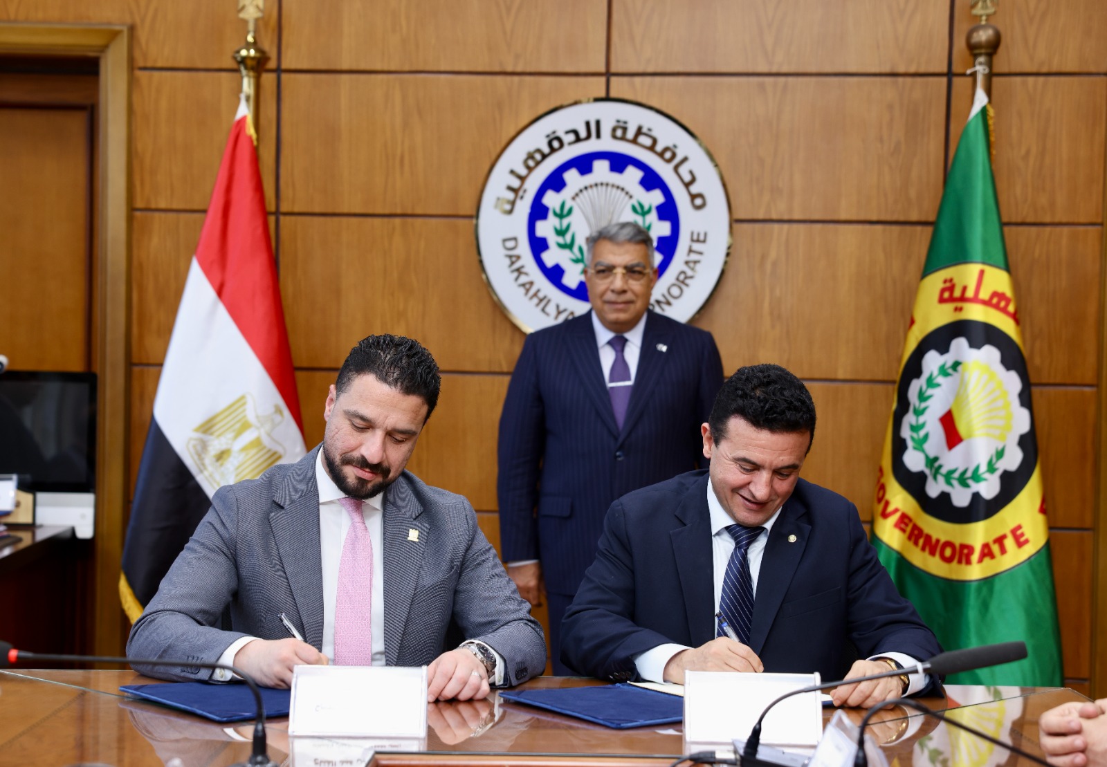 البنك الزراعي المصري يوقع بروتوكول تعاون مع محافظة الدقهلية لتطوير منظومة النقل العام