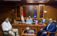 محافظ السويس يوجه الأجهزة التنفيذية بالتعاون مع حقوق الإنسان وتذليل أي عقبات تواجه عمله
