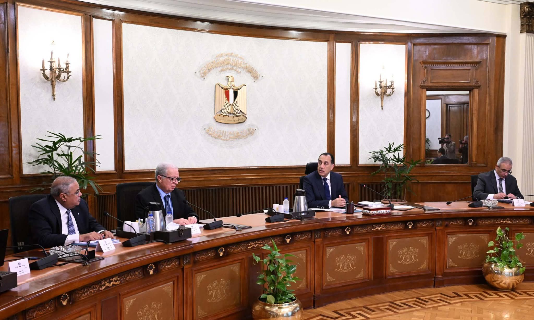 رئيس الوزراء يتابع مشروعات تطوير قطاع الغزل والنسيج والاستغلال الأمثل لبعض الأصول