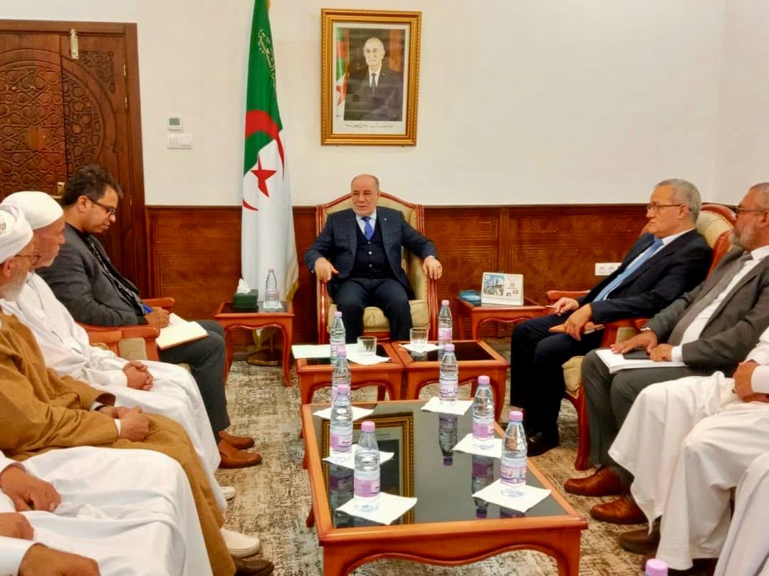 وزير الشئون الدينية بالجزائر يستقبل وفود المشاركين في 