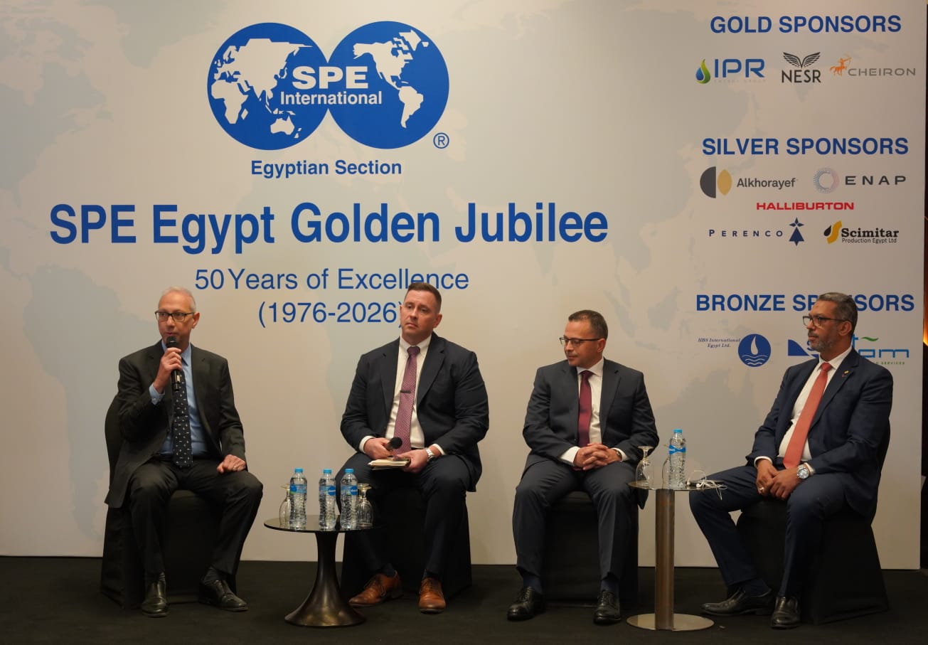 عرض الاستراتيجيات المبتكرة لتعظيم احتياطيات مصر من البترول والغاز وقصص النجاح الاستكشافية والإنتاجية