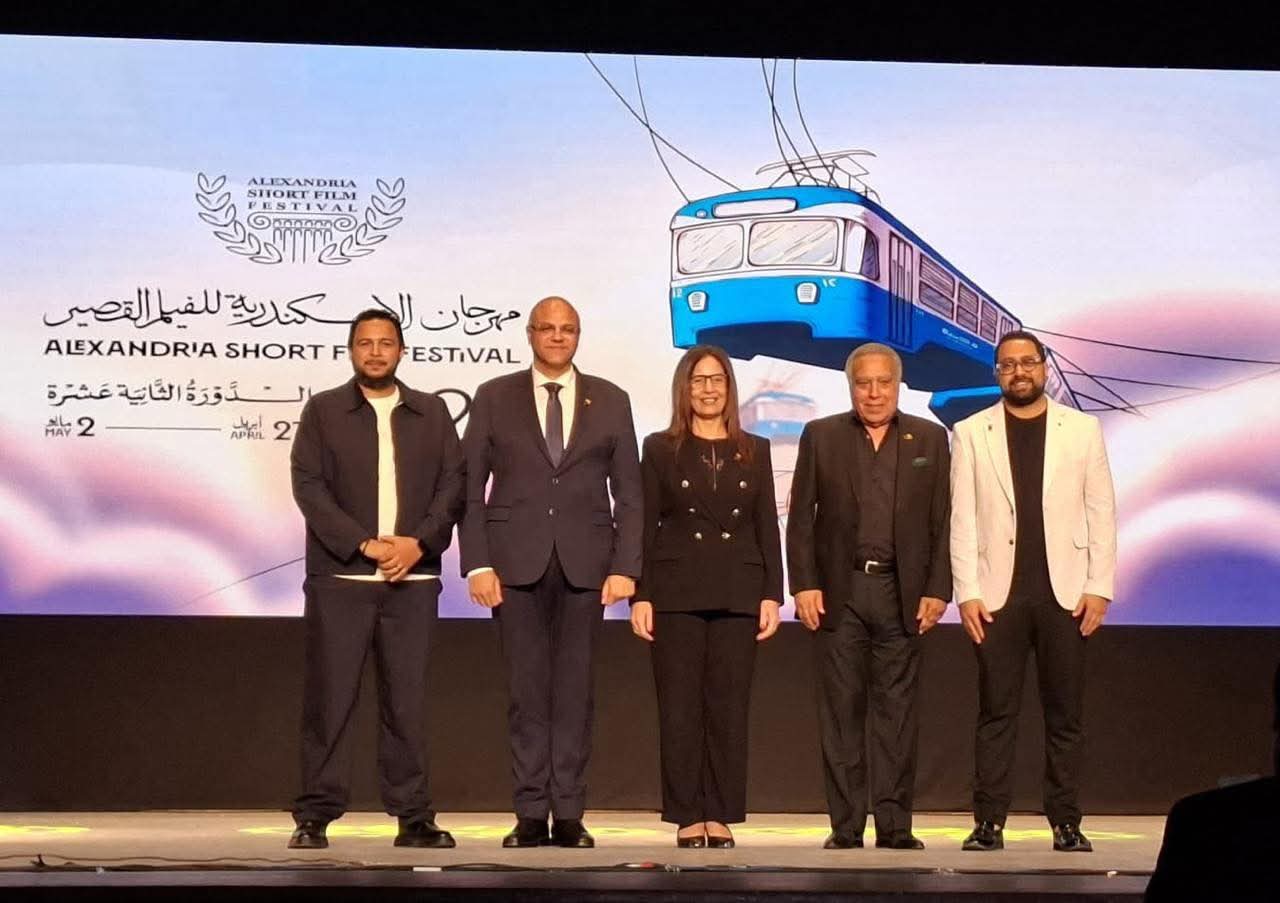 زكى تفتتح فعاليات الدورة الثانية عشرة من مهرجان الإسكندرية للفيلم القصير
