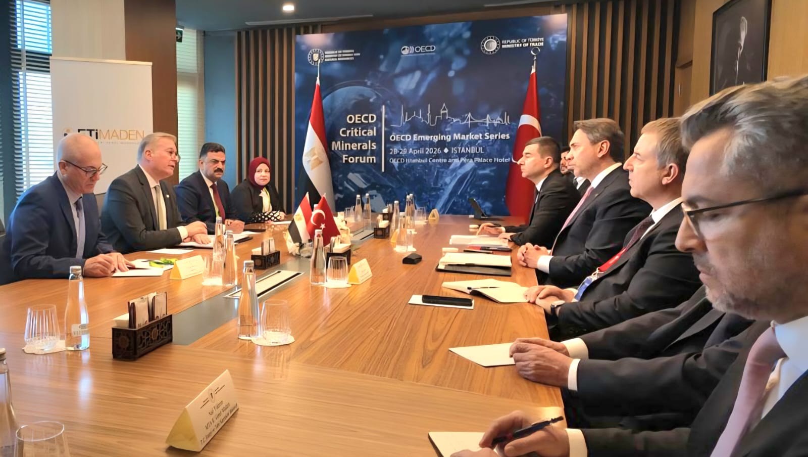 بدوى يبحث مع نظيره التركي فرص التعاون في مجالات التعدين والطاقة