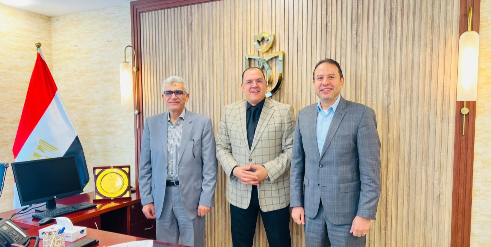 الحفناوى يستقبل نواب البرلمان وعددًا من المنتفعين لمتابعة آراء المواطنين وتطوير الخدمات الصحية
