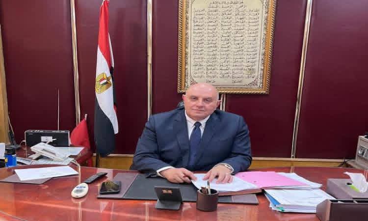رئيس الإذاعة المصرية يتابع سير العمل وتطوير الأداء المهني