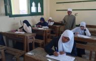 رئيس منطقة السويس الأزهرية يتابع سير امتحانات النقل الثانوي بمعهد فتيات الجناين