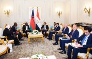 وزير الخارجية يلتقي نظيره المالاوي لبحث سبل تعزيز العلاقات الثنائية