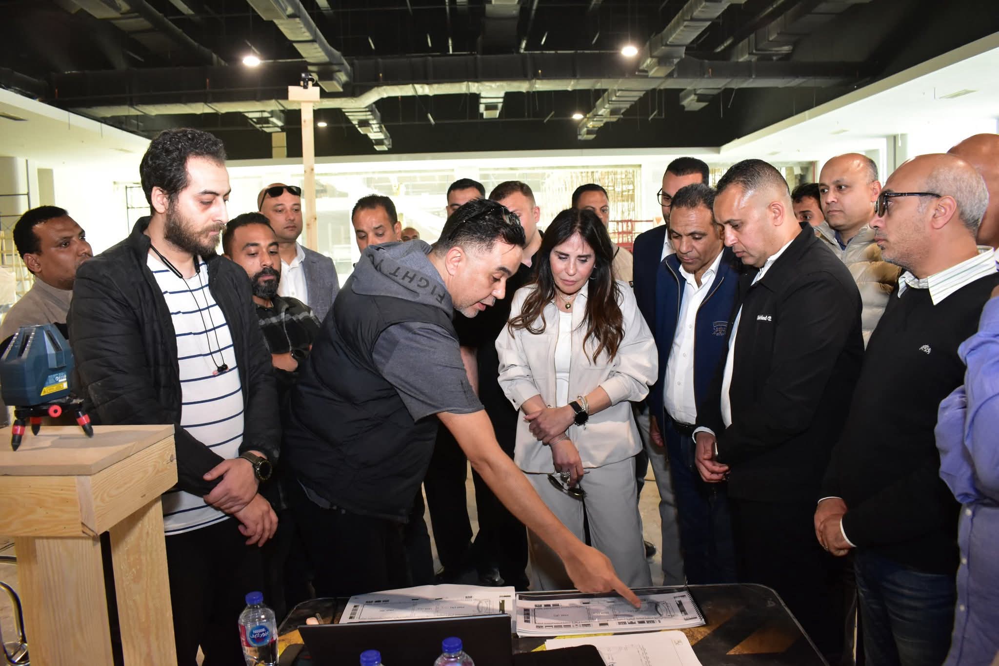 المنشاوى تتفقد الحي اللاتيني ومركز المؤتمرات والمعارض بمدينة العلمين الجديدة