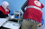 الهلال الأحمر وصندوق دعم المشروعات الأهلية يقدمان خدمات طبية ويوفران احتياجات 3 دور مسنين بـ