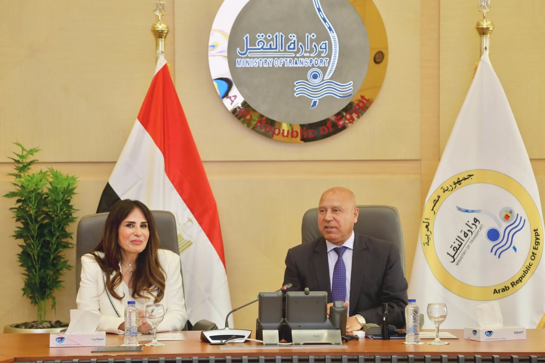 وزيرا النقل والإسكان يناقشان آلية تنظيم النقل في المجتمعات العمرانية الجديدة وربطه بوسائل النقل الجماعي المختلفة