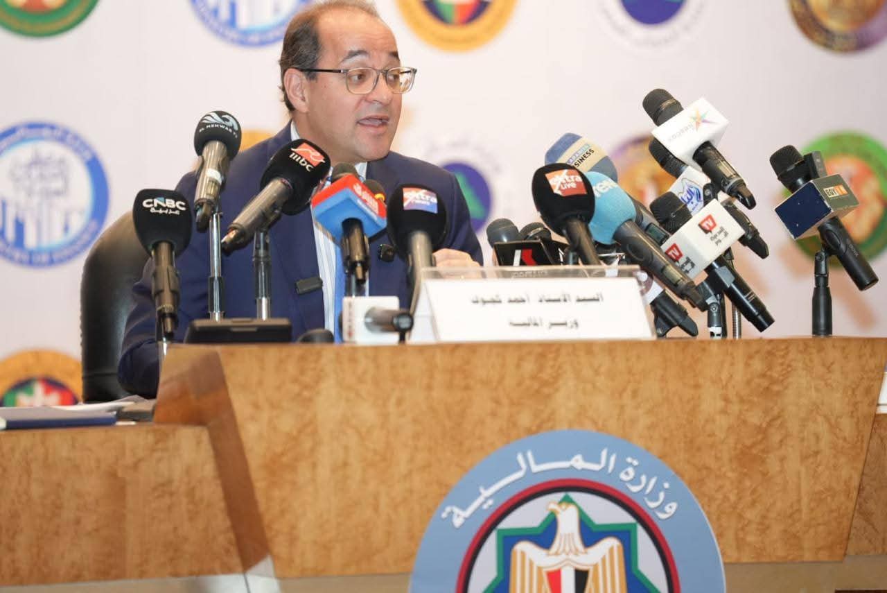 زيادة أجور العاملين بالدولة.. «معمول حسابها في الموازنة الجديدة».. وستصرف مع مرتبات يوليو المقبل
