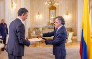 سفير مصر لدى كولومبيا يقدم أوراق اعتماده