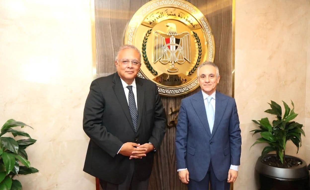 القومي لحقوق الإنسان يبحث مع وزير العدل تعزيز التعاون في دعم منظومة العدالة وترسيخ مبادئ الحقوق والحريات