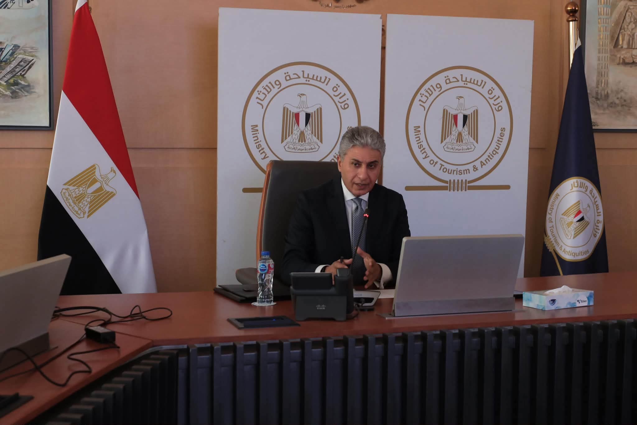وزير السياحة يلتقي بالملتحقين من الوزارة الهيئات التابعة لها بالبرنامج المتقدم في القيادة التنفيذية (AELP)