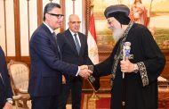 فاروق يهنئ قداسة البابا تواضروس الثاني بعيد القيامة المجيد