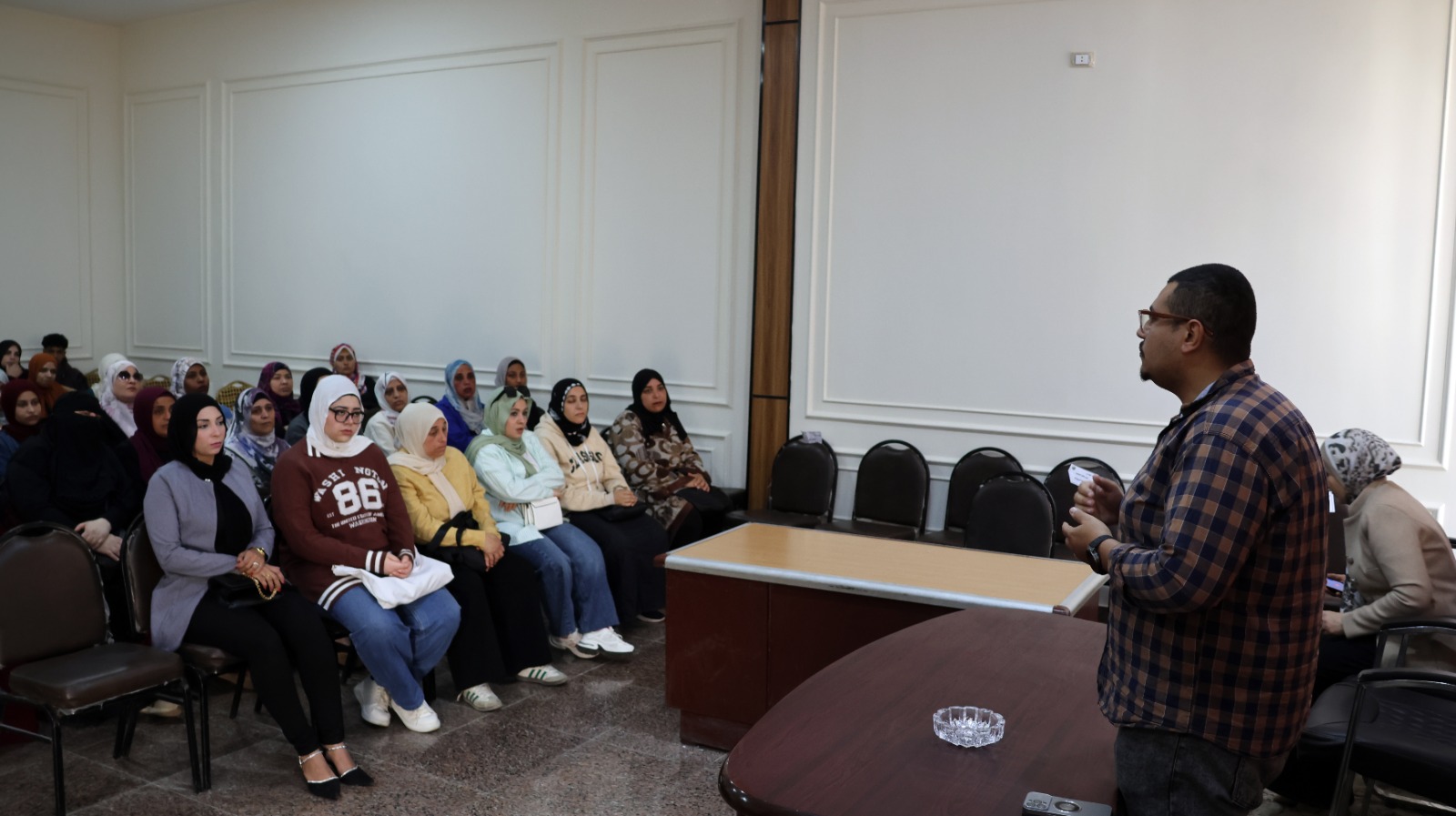 توفير فرص عمل للشباب بالتعاون مع القطاع الخاص بالإسماعيلية