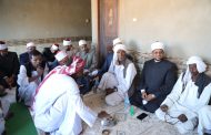 أمين (البحوث الإسلاميَّة) يلتقي شيوخ القبائل بمدينة شلاتين ضمن قافلة الأزهر الدعويَّة