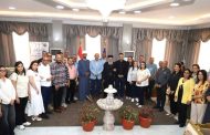 محافظ السويس يهنئ الإخوة الأقباط بعيد القيامة المجيد وشم النسيم