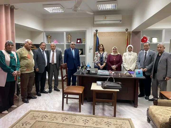 تعليم السويس يستقبل وفد بيت العائلة المصرية لمواجهة تحديات المستقبل