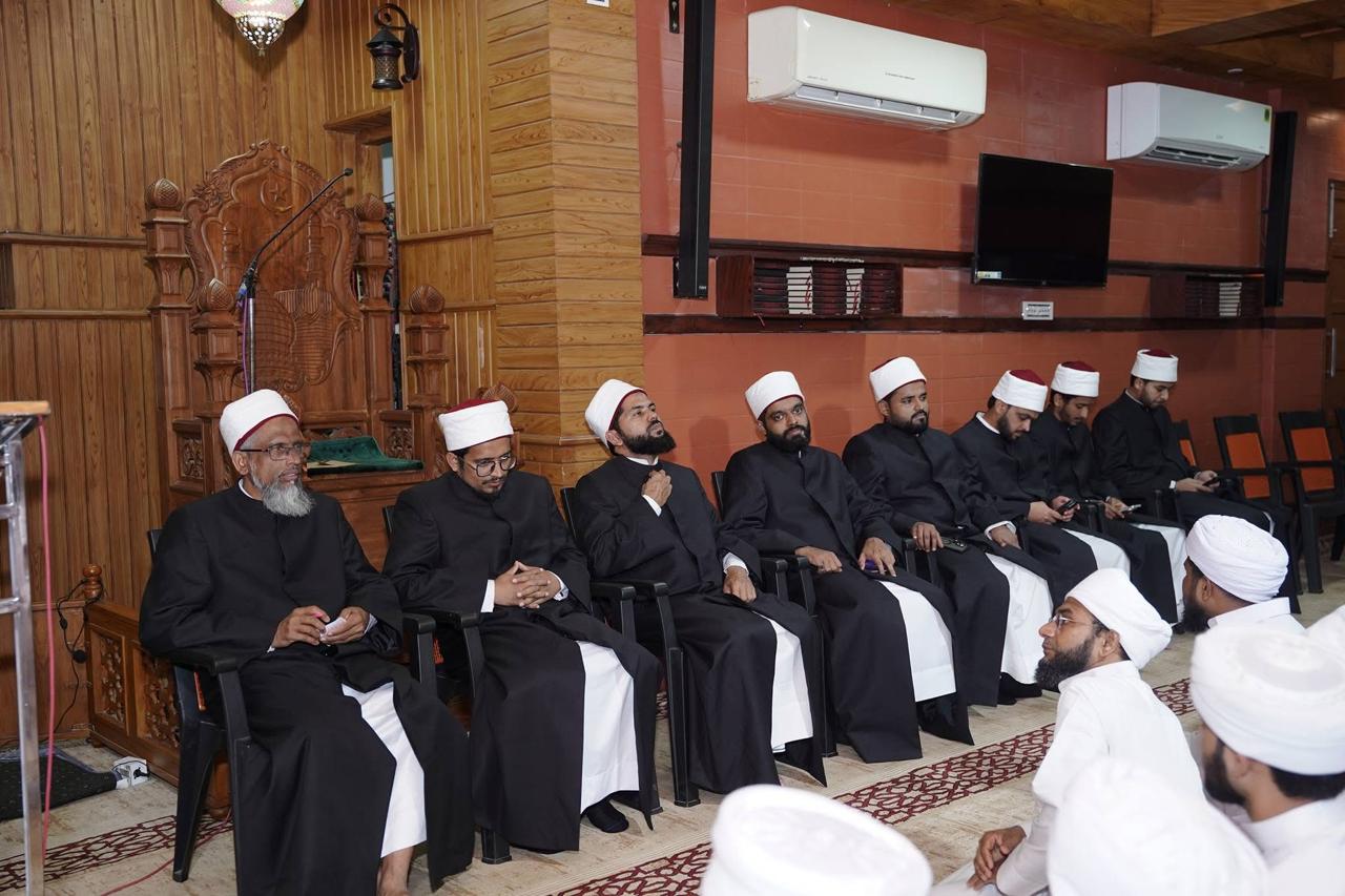 جامعة “مركز الثقافة السنية” بالهند تحتفي بالأئمة المتدربين بالأزهر وسط استقبالات شعبية حافلة لدى عودتهم