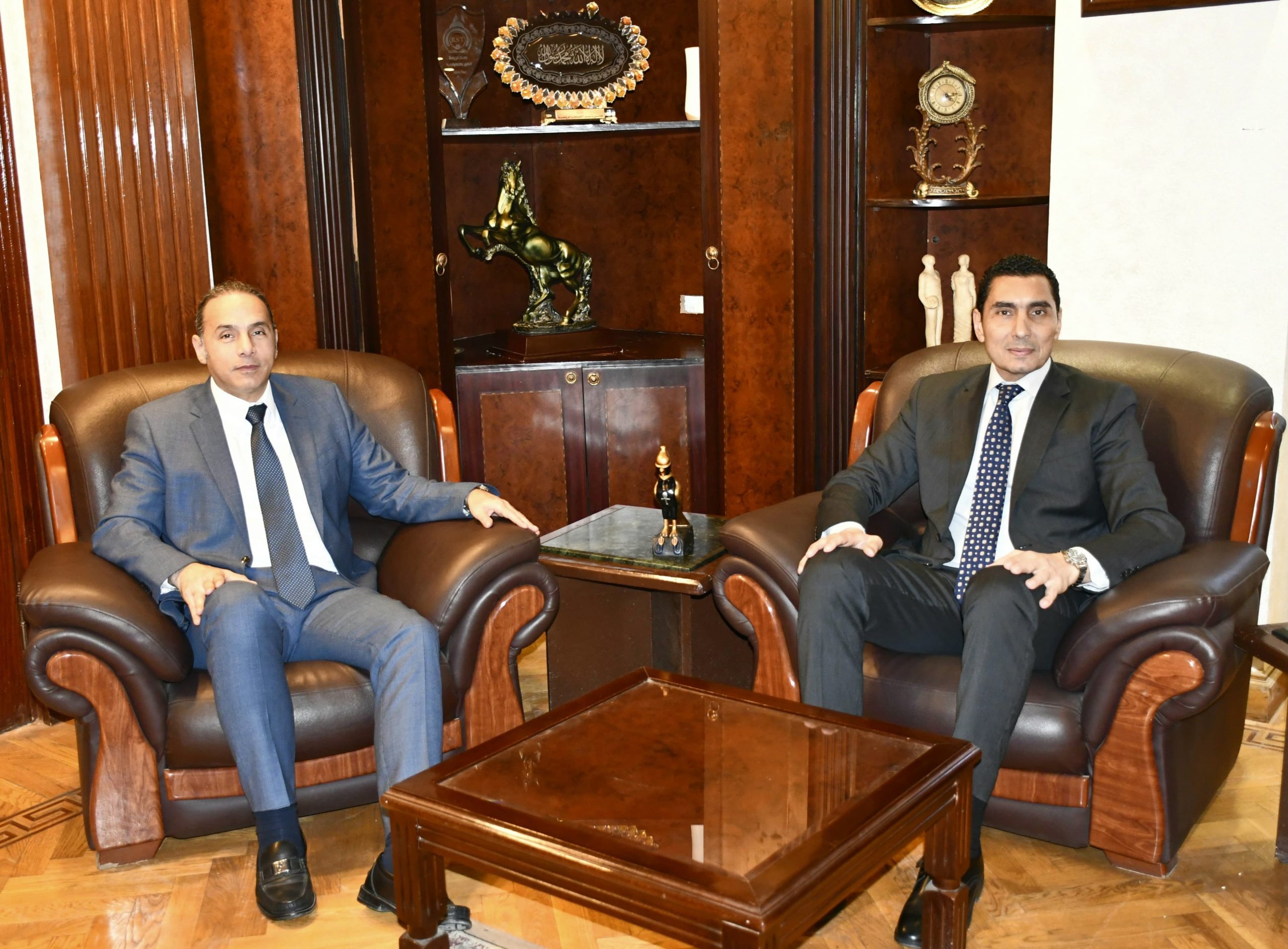 جوهر يبحث مع رئيس هيئة الرقابة المالية تعزيز أطر التعاون المشترك