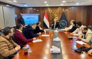 الحفناوي يبحث خطط تحقيق المستهدفات واستحداث خدمات طبية جديدة