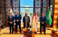 مساعد وزير السياحة تلتقي مساعد وزير الحج والعمرة بالسعودية لمناقشة سبل تعزيز التعاون المشترك في ملفي الحج السياحي والعمرة