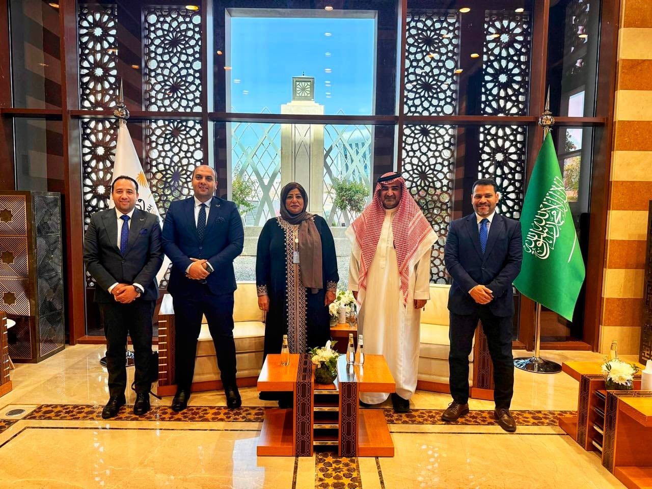 مساعد وزير السياحة تلتقي مساعد وزير الحج والعمرة بالسعودية لمناقشة سبل تعزيز التعاون المشترك في ملفي الحج السياحي والعمرة