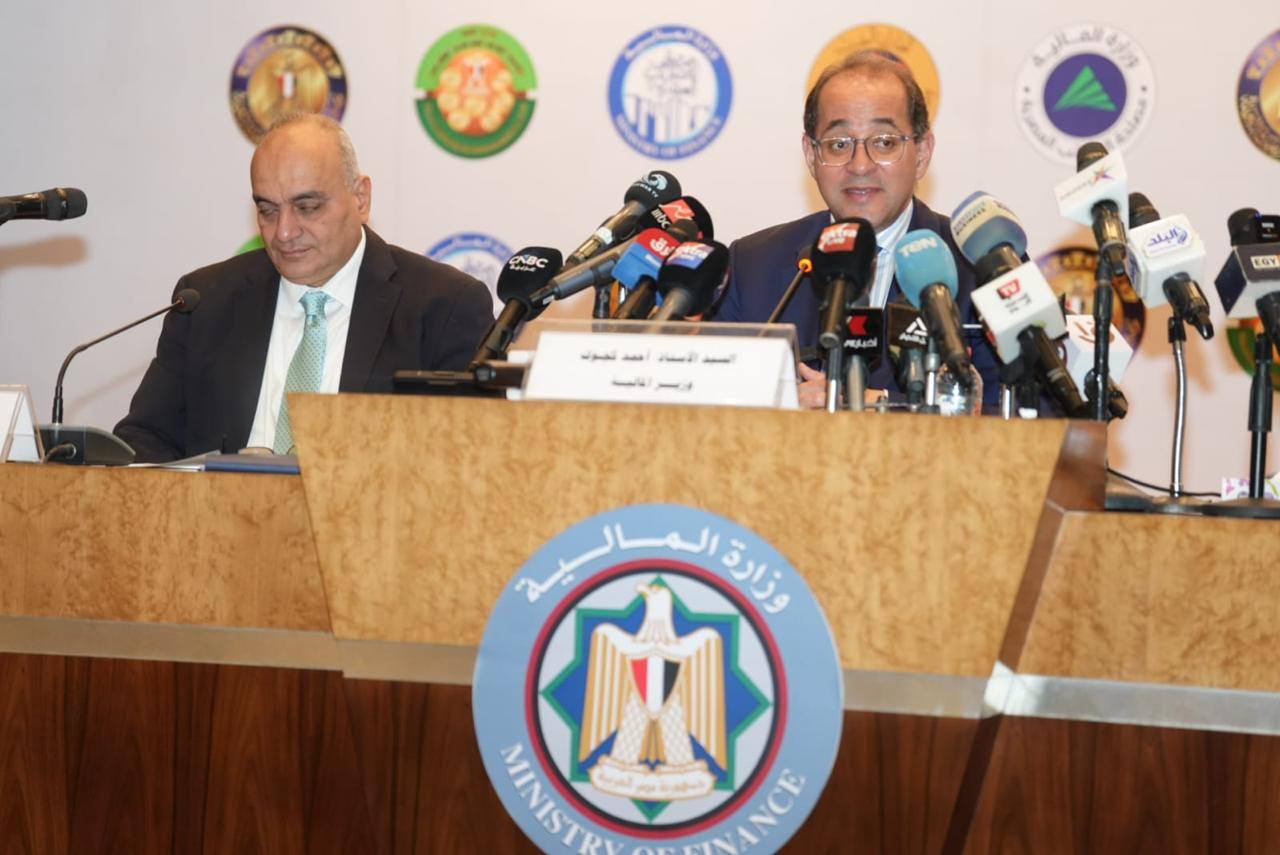كجوك : الحكومة تعاملت بسرعة واستباقية مع التحديات الاستثنائية الراهنة.. لضمان استمرار حركة النشاط الاقتصادي وتوافر السلع