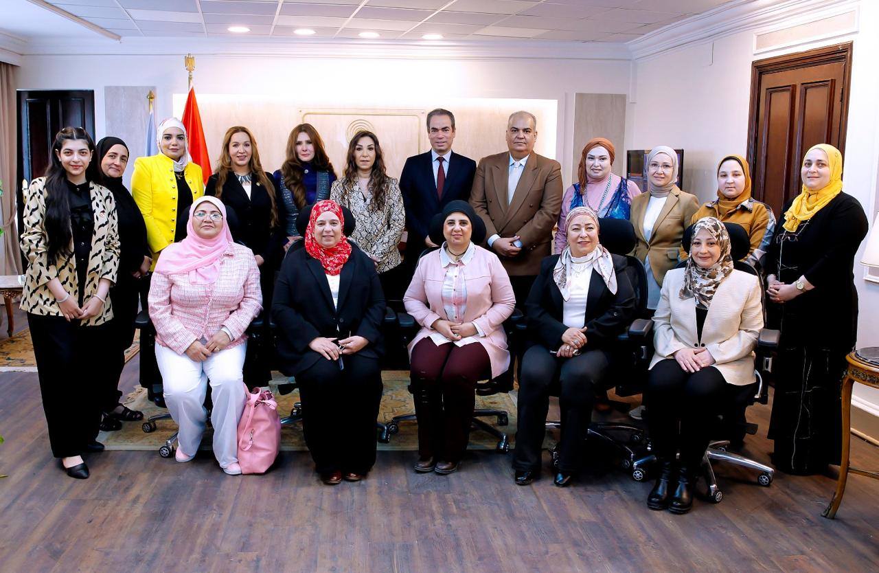 بحضور كريمته.. المسلماني يستقبل خريجي (دورة مفيد فوزي) من أكاديمية ماسبيرو بالتعاون مع كلية الدفاع الوطني