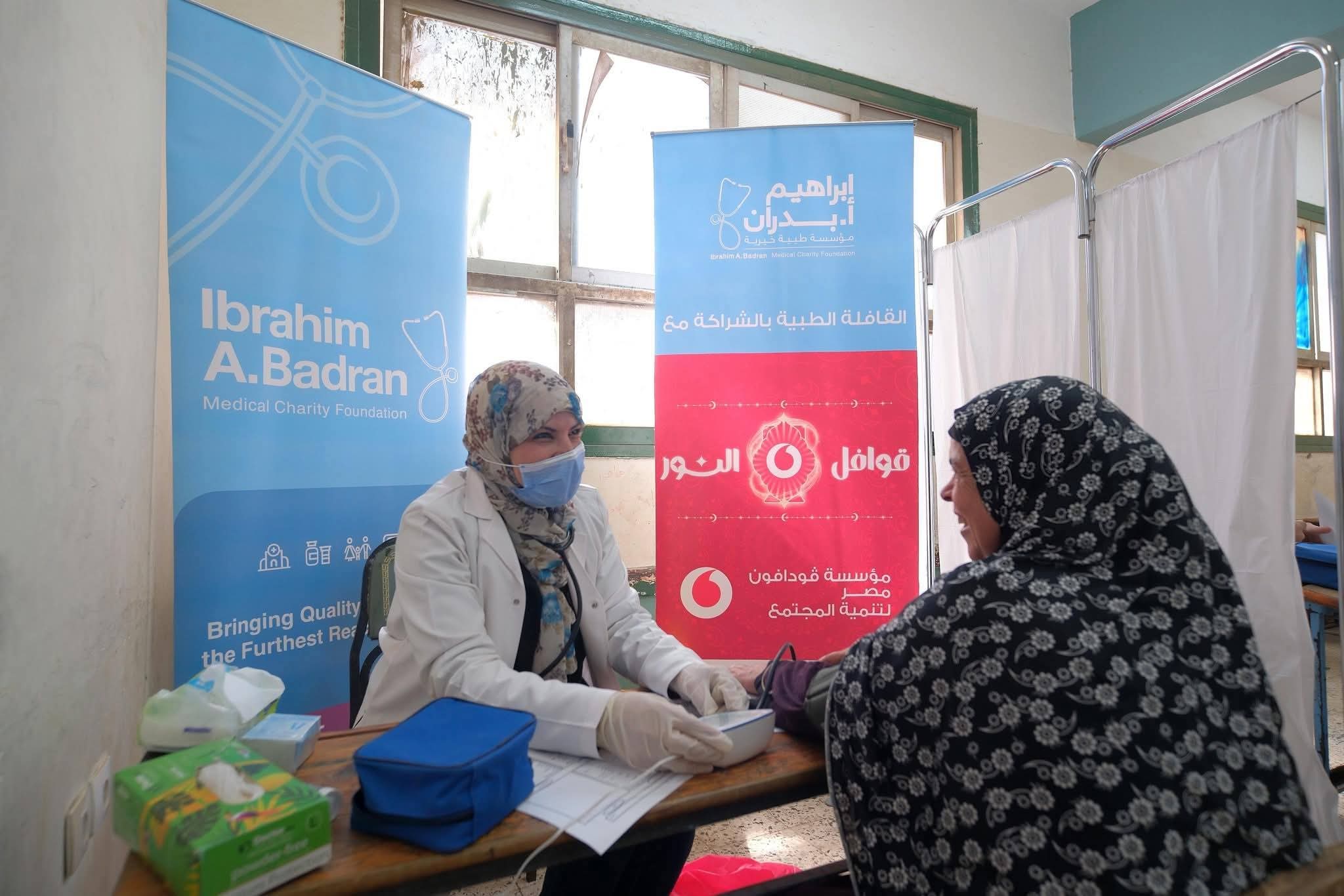 قافلة طبية مجانية بالتعاون مع مؤسسة إبراهيم بدران للأعمال الخيرية بقرية يوسف السباعى بالسويس
