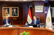 محافظ البنك المركزي المصري يلتقي رئيس مجموعة بنك التنمية الإفريقي الجديد لبحث أوجه التعاون المستقبلي بين الجانبين